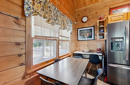 Easton House | Charming, dog-friendly cabin with a full kitchen, free WiFi, & private hot tub