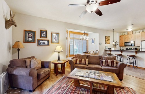 Whitefish Condo | Charming Dog-Friendly Condo with Hot Tub - Walk to the Slopes