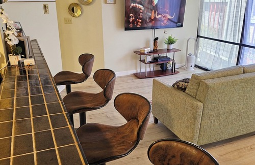 Downtown Honolulu Apartment | Charming Downtown Honolulu Apartment: 1-bed, 1-bath, Full Kitchen & Washer/Dryer