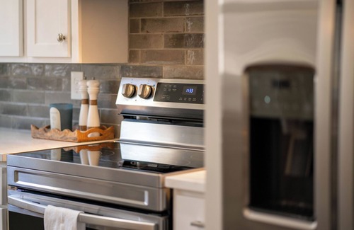 Tuscaloosa House | Charming Downtown Northport + 2.5 Miles to the University of Alabama