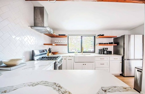 Los Feliz House | Charming duplex 6B3B In Los Feliz