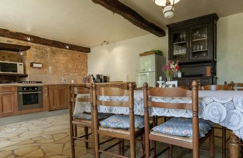 Les Eyzies House | Charming Estate Dordogne with Pool