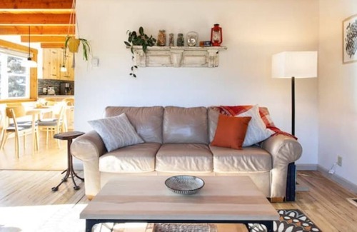 Evergreen Apartment | Charming Evergreen Getaway!! 28 day stays or longer