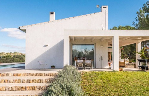 Sant Joan House | Charming finca for 6 people with a fantastic view and infinity pool