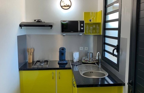 Damencourt Apartment | CHARMING F1 COMFORTABLE