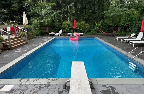 East Quogue House | Charming Family Hamptons Beach House With Heated Pool Near Beach & Village