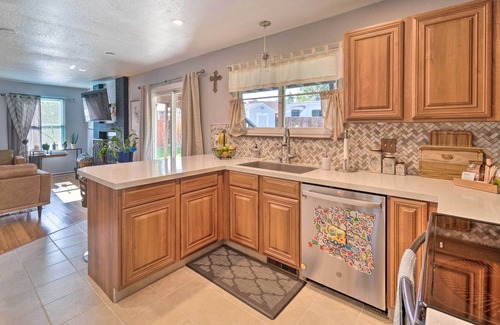 South Westminster House | Charming Family Home, Near Light Rail & Lake!