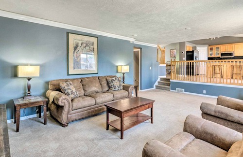 Draper House | Charming Family Home w/ Yard, Pets Welcome!