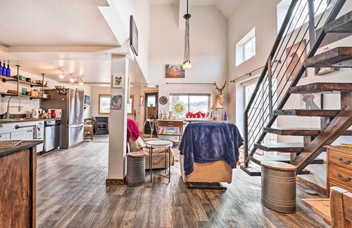 Mancos Apartment | Charming Farm Getaway in Mancos w/Mountain Views!