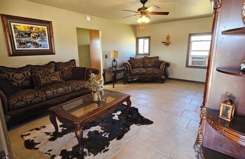 Hemet Other | Charming farmhouse in peaceful Hemet with WiFi and AC