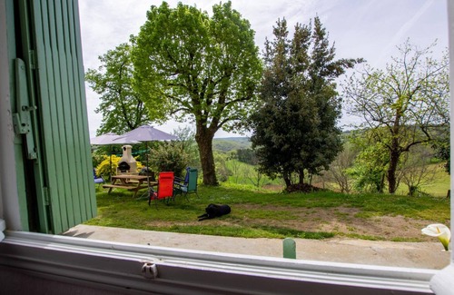 Paulin Cottage | Charming Farmhouse with Jacuzzi, Near Sarlat - Sleeps 6