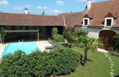 Pinsac Villa | Charming farmhouse with pool in the heart of Perigord near Dordogne river