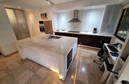 Costa Azul Apartment | Charming first floor 2-bedroom apartment in beautiful Acapulco de Juárez