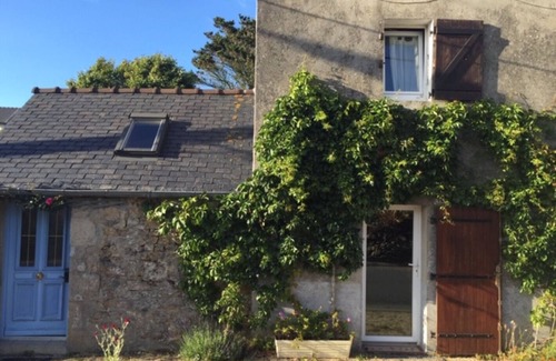 Plouguerneau House | Charming Fisherman's House by the Sea