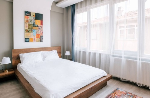 Rasimpasa Apartment | Charming Flat, 3 min to Bull Statue, 5 min to Moda