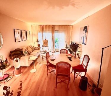 Faubourg-du-Roule Apartment | Charming flat beside Champs-Élysées
