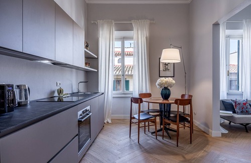 Santa Croce Apartment | Charming Flat in Florence