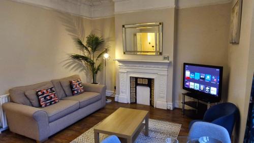 Hillside Apartment | Charming Flat in Wimbledon