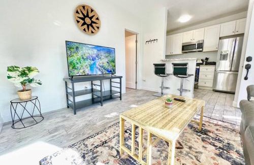 Lincoln Acres Apartment | Charming Flat Near The City