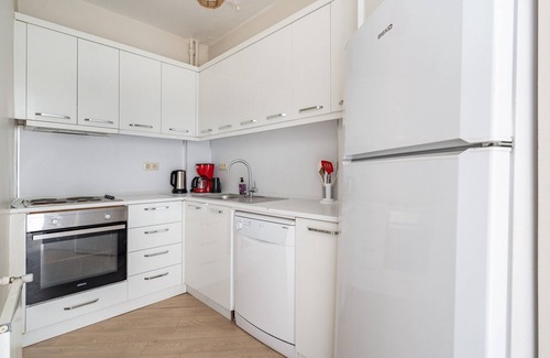 Macka Apartment | Charming Flat with Bosphorus View in Besiktas