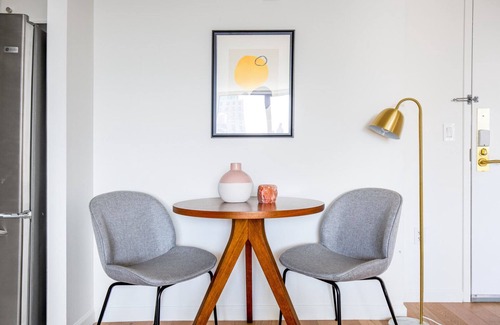 Union Square Apartment | Charming Flatiron 1BR w/Gym, Doorman, near USQ, train, by Blueground