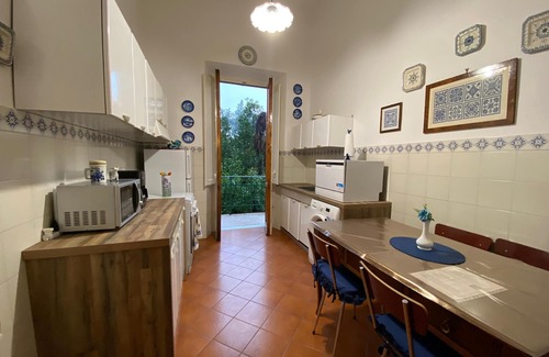 Careggi Rifredi Apartment | Charming Florence Apartment with WiFi, AC. 2 bedroom+ living room,Book now