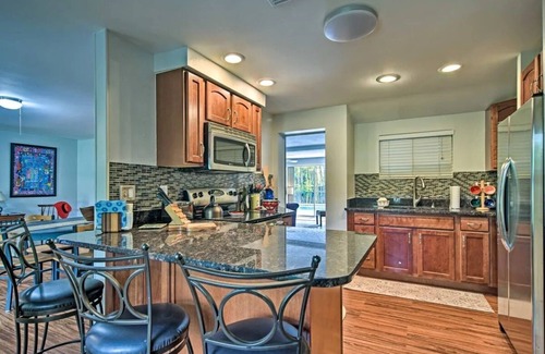 South Gate Ridge House | Charming Florida Pool home 8 minutes from Siesta Key