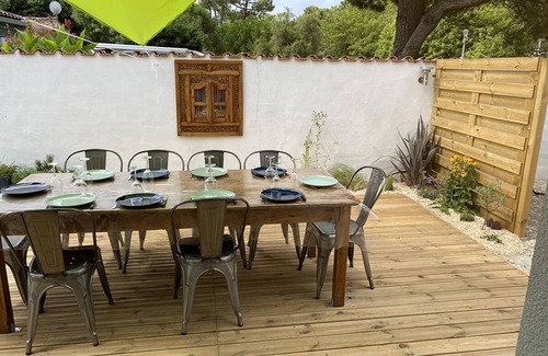 Le Grand-Village-Plage Villa | Charming villa with pool