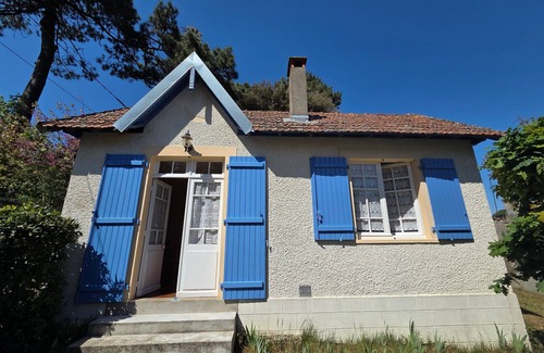 Saint-Brevin-les-Pins House | Charming 40s Beach House near Ocean, Shops & Activities