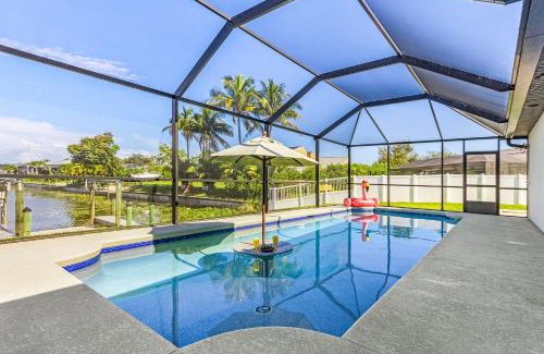 Trafalgar House | Charming Freshwater View - Fish and Frolic Retreat - Roelens