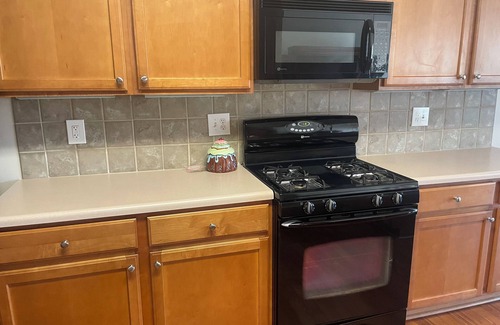 Douglasville House | Charming Full bedroom house with AC and WiFi in marvelous Douglasville