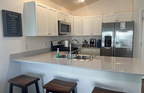 Wildwood House | Charming fully furnished 2 bedroom house with WiFi, AC in enjoyable Sumterville