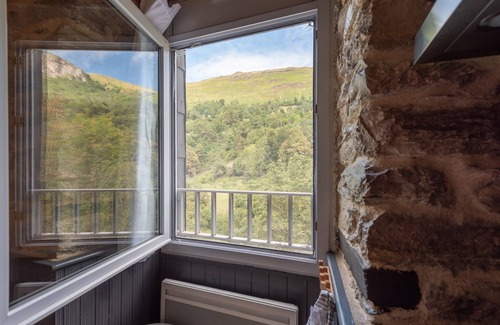 Eaux-Bonnes Apartment | Charming, functional apartment, ground floor, 10min from the Gourette ski resort