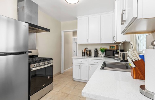 Rancho Cucamonga House | Charming Garden 2 bedrooms House with Modern Comforts