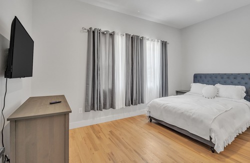 North Ironbound Apartment | Charming Gem in Newark by RedAwning