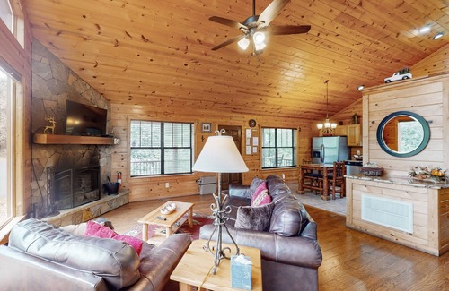 Sautee Nacoochee Cabin | Charming Getaway with Private Hot Tub, Sauna, & Pretty Mountain Views