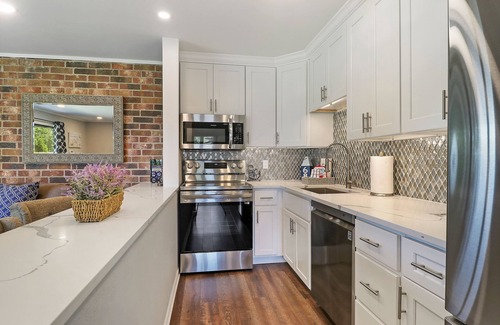 Lake Geneva Condo | Charming getaway with panoramic lake views. 5 minutes from downtown Lake Geneva.
