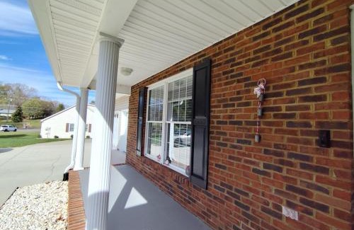 Bristol Villa | Charming Getaway with In-Ground Pool, Hot Tub Jacuzzi, and Cozy Firepit
