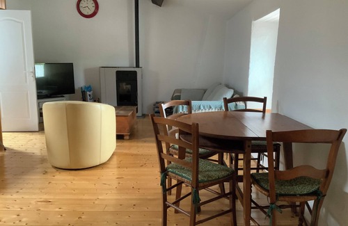 Mirepoix Apartment | Charming gîte in the south west of France