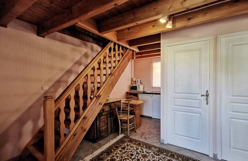 Lorlanges Cottage | Charming Gîte Near Clermont-Ferrand with Private Lake, Large Garden, and Historical Touches