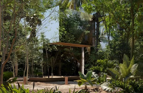 Tulum Villa | Charming Glass Jungle Villa in Delightful Tulum with WiFi and AC