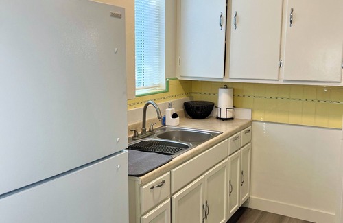 Pacific - Edison House | Charming Glendale Home-Centrally Located 2BR Near Hollywood/Downtown LA