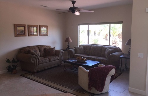 Sun City Grand-desert Horizon House | Charming golf-course community home