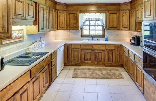 Greenville - Spartanburg House | Charming Greenville Home 6 Mi to Downtown!
