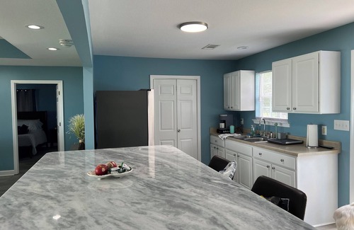 Ocean Springs House | Charming Gulf Front pet-friendly 2-bedroom house in Ocean Springs with WiFi