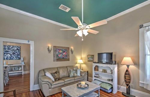 Gulfport House | Charming Gulfport Getaway Only 3 Blocks to Beach!
