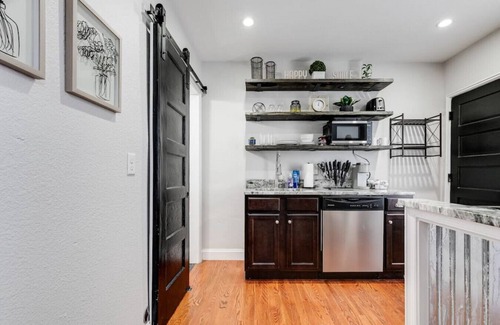 Church Hill Apartment | Charming, Happy 1-Bed Oasis: RVA Retreat Awaits!