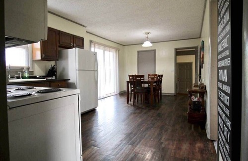 Hendersonville House | Charming Hendersonville Home with a Spacious Fenced Backyard