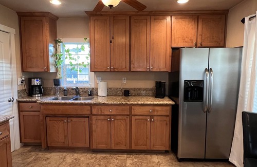 Visalia Apartment | Charming hide away off the freeway