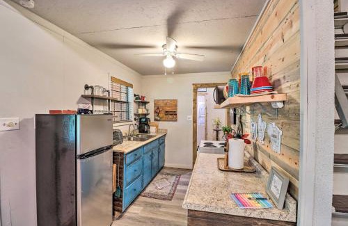 Higden House | Charming Higden Cabin Near Greers Ferry Lake!